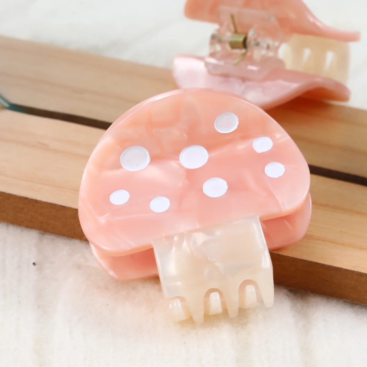 1 piece mini mushroom hair claw clip|hair clip|barrette|hair accessories