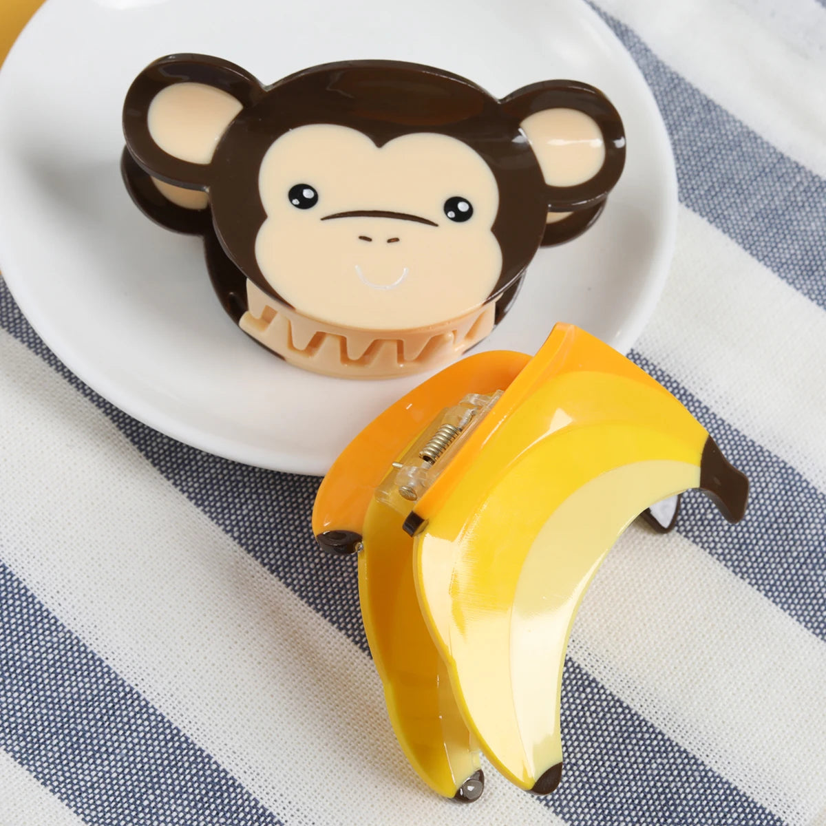 1 piece monkey/banana hair claw clip|hair clip|barrette|hair accessories