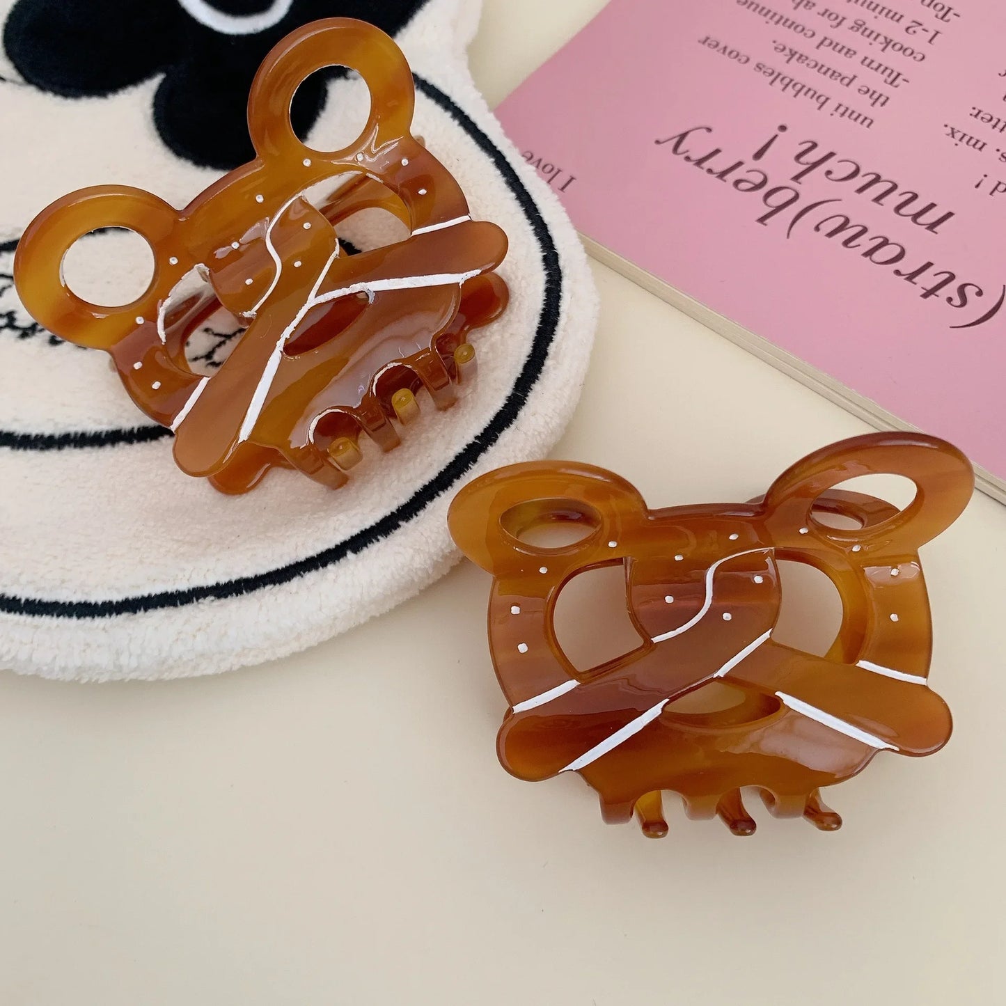 Biscuit Mickey Hair Clip
