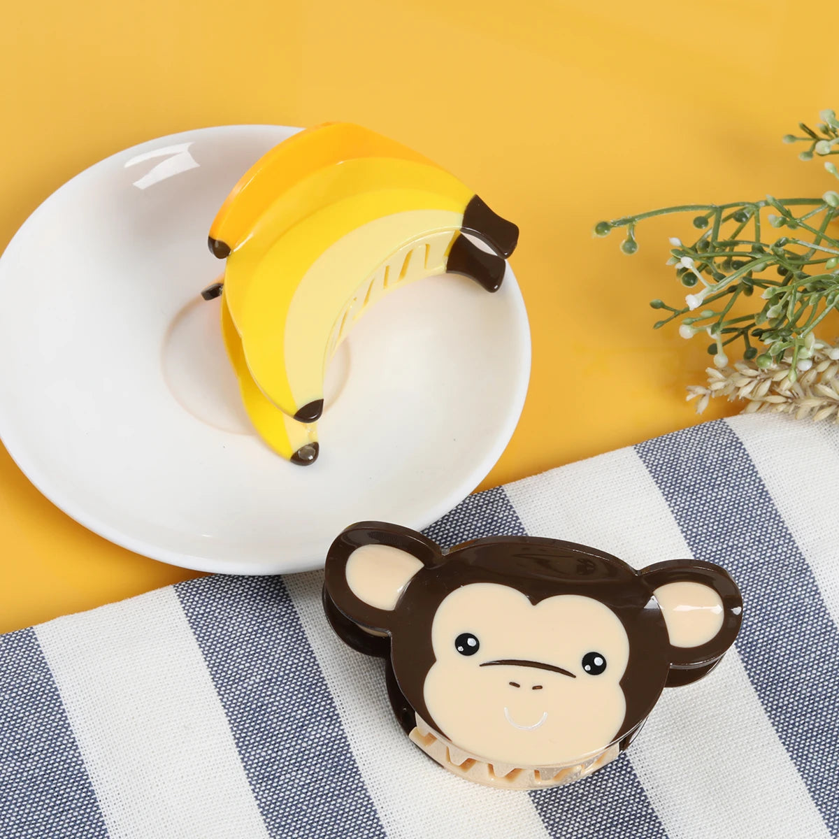 1 piece monkey/banana hair claw clip|hair clip|barrette|hair accessories