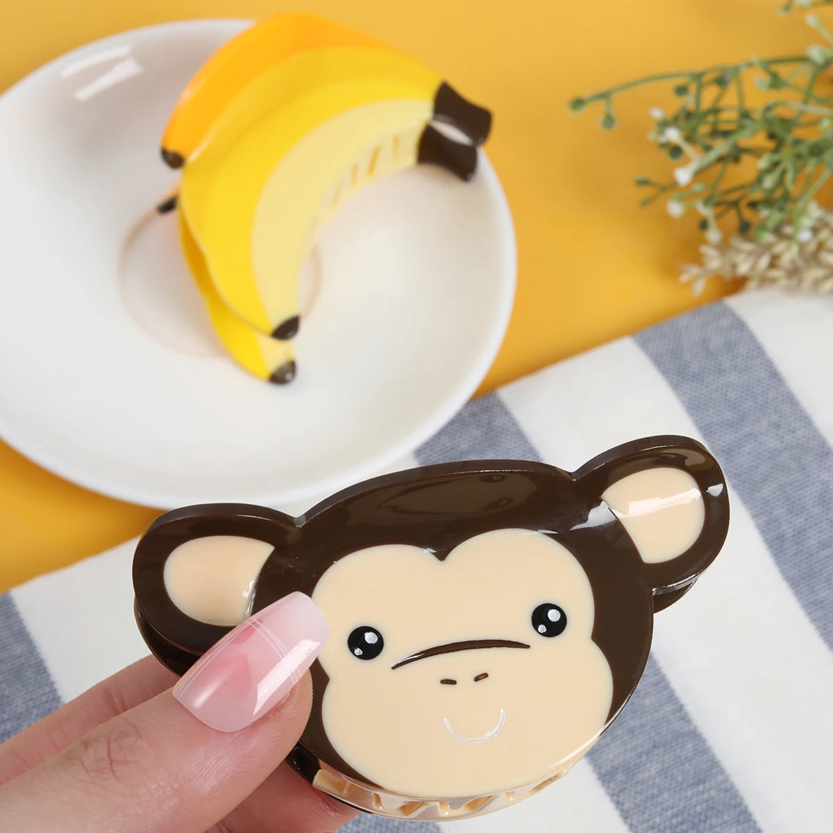 1 piece monkey/banana hair claw clip|hair clip|barrette|hair accessories